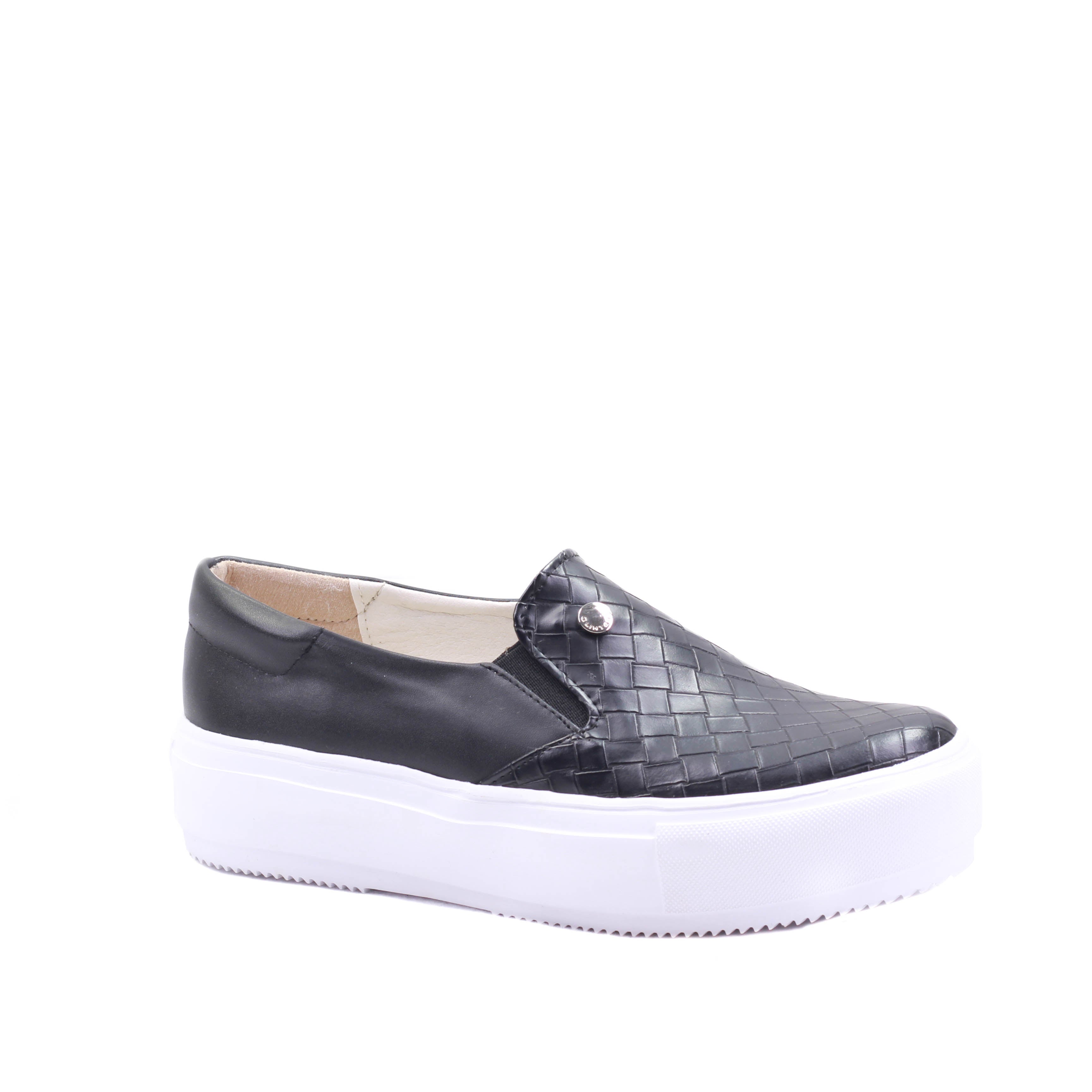 Tenis slip best sale on feminino plataforma