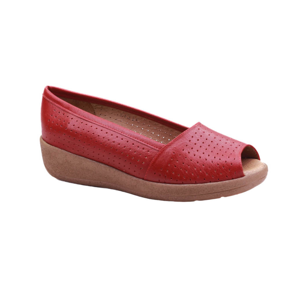 Calzado para dama peep-toe de corte con perforaciones