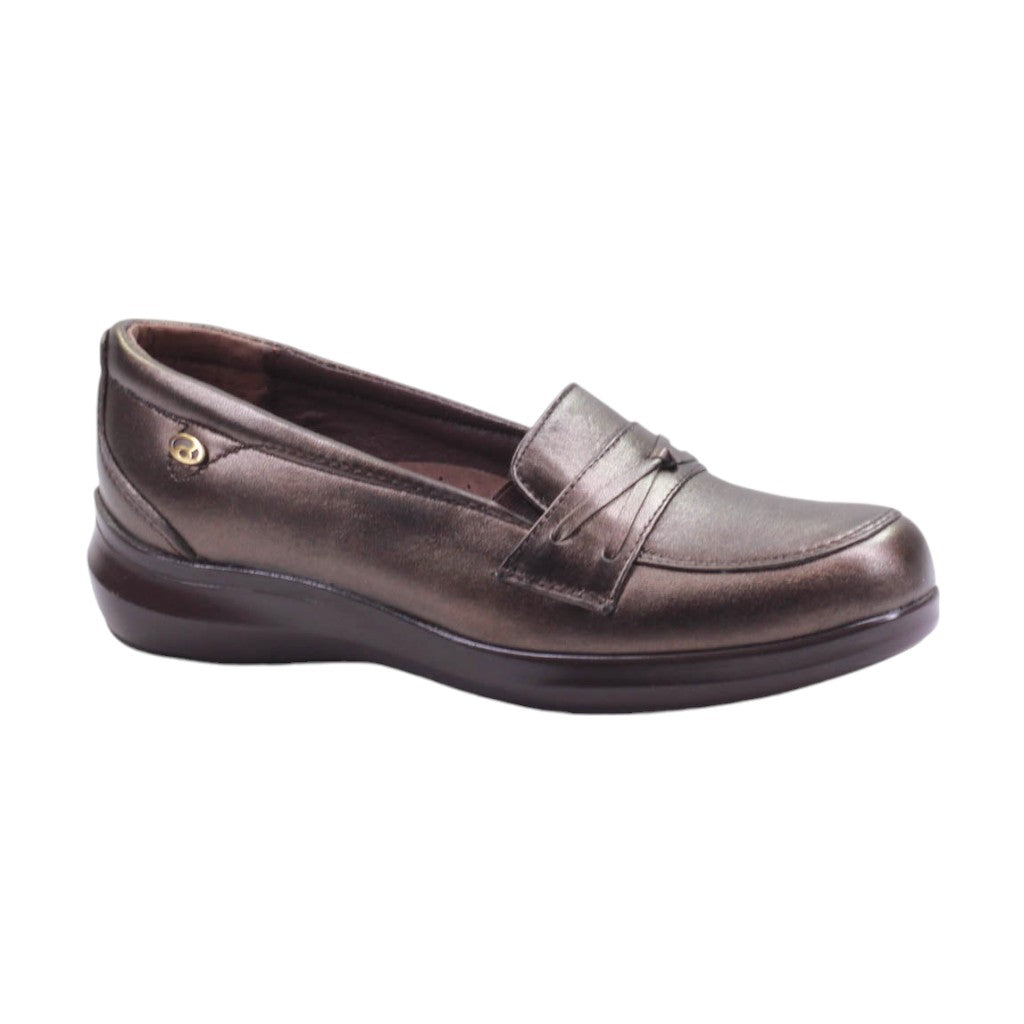 Mocasin para dama de uso casual con tiras frontales de adorno