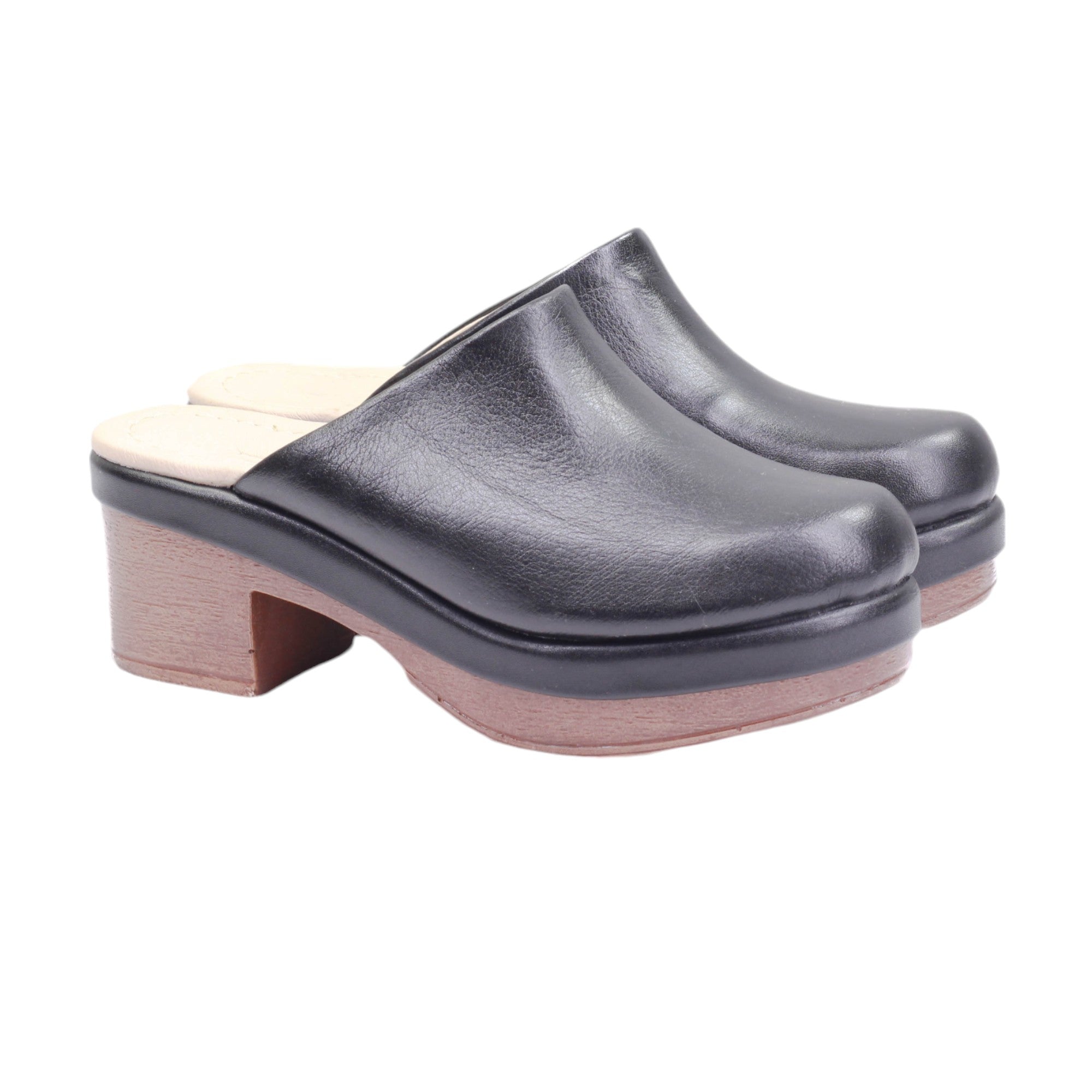 Sueco para dama de punta redonda y tacon de vista madera