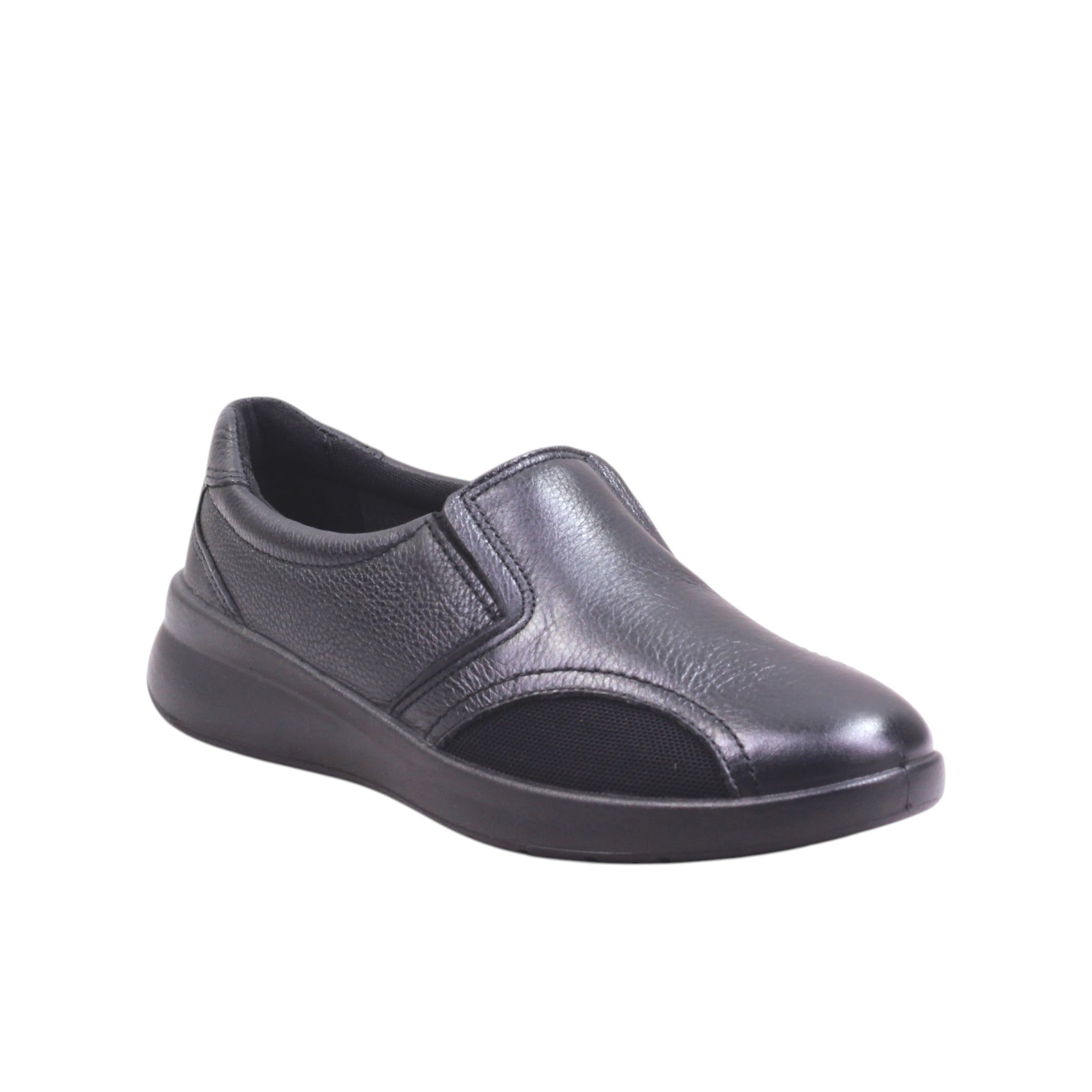 Calzado dama color café y negro tipo slip-on con suela cómoda