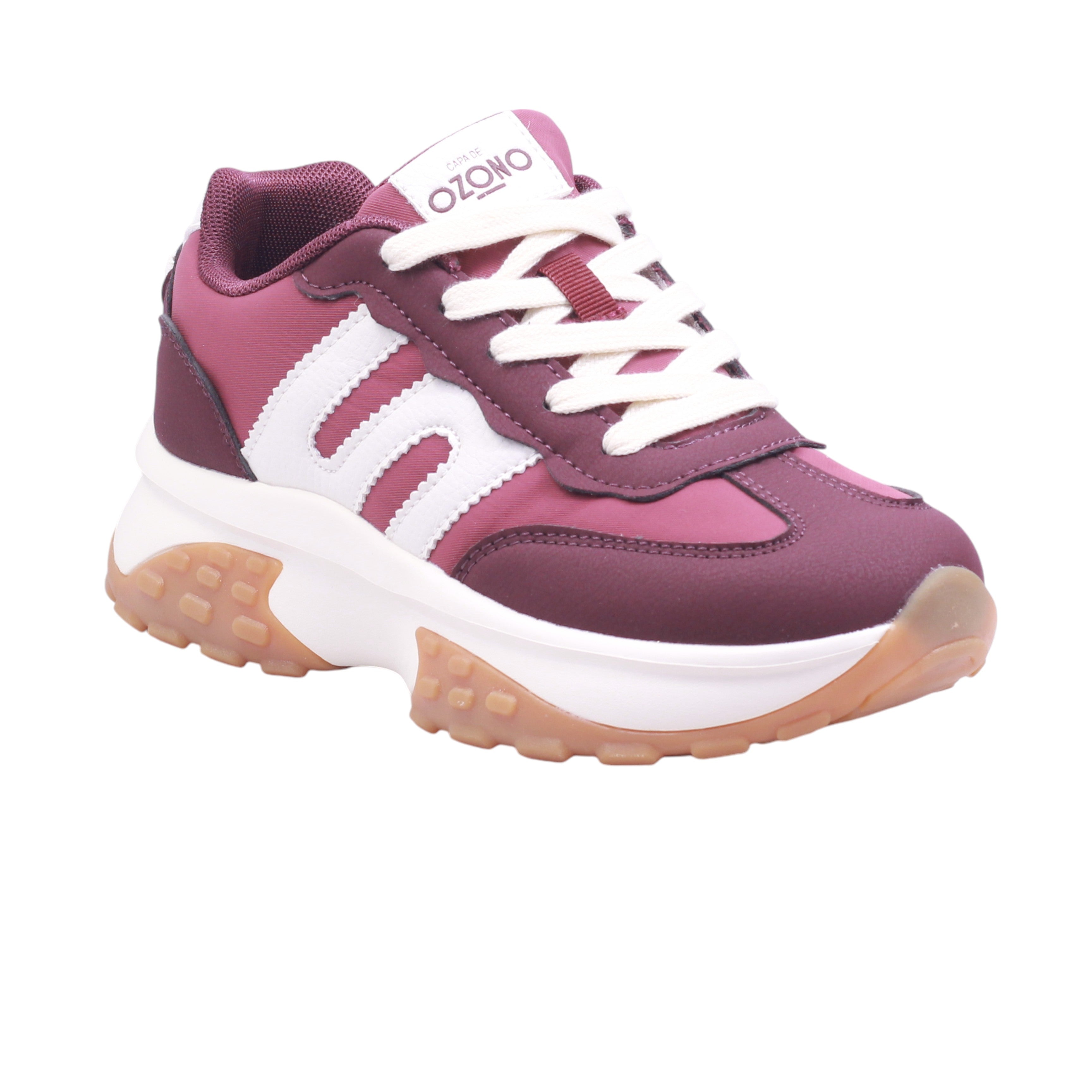 Tenis con diseño deportivo y plataforma alta