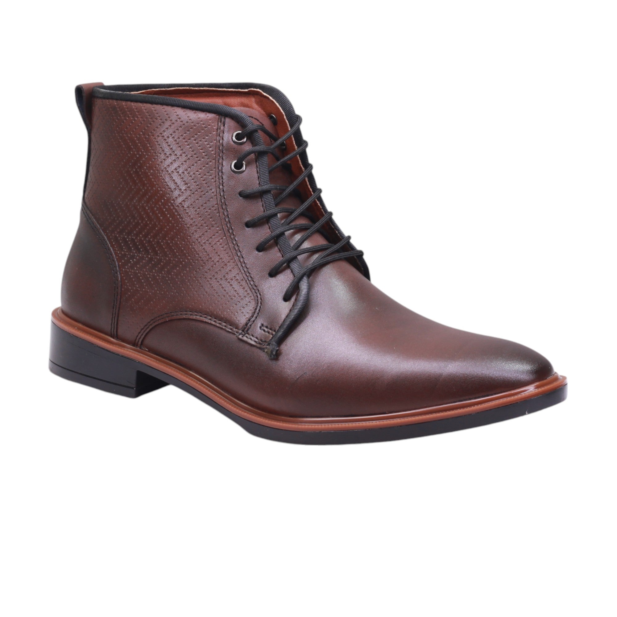 Botin formal para caballero con grabado en los laterales