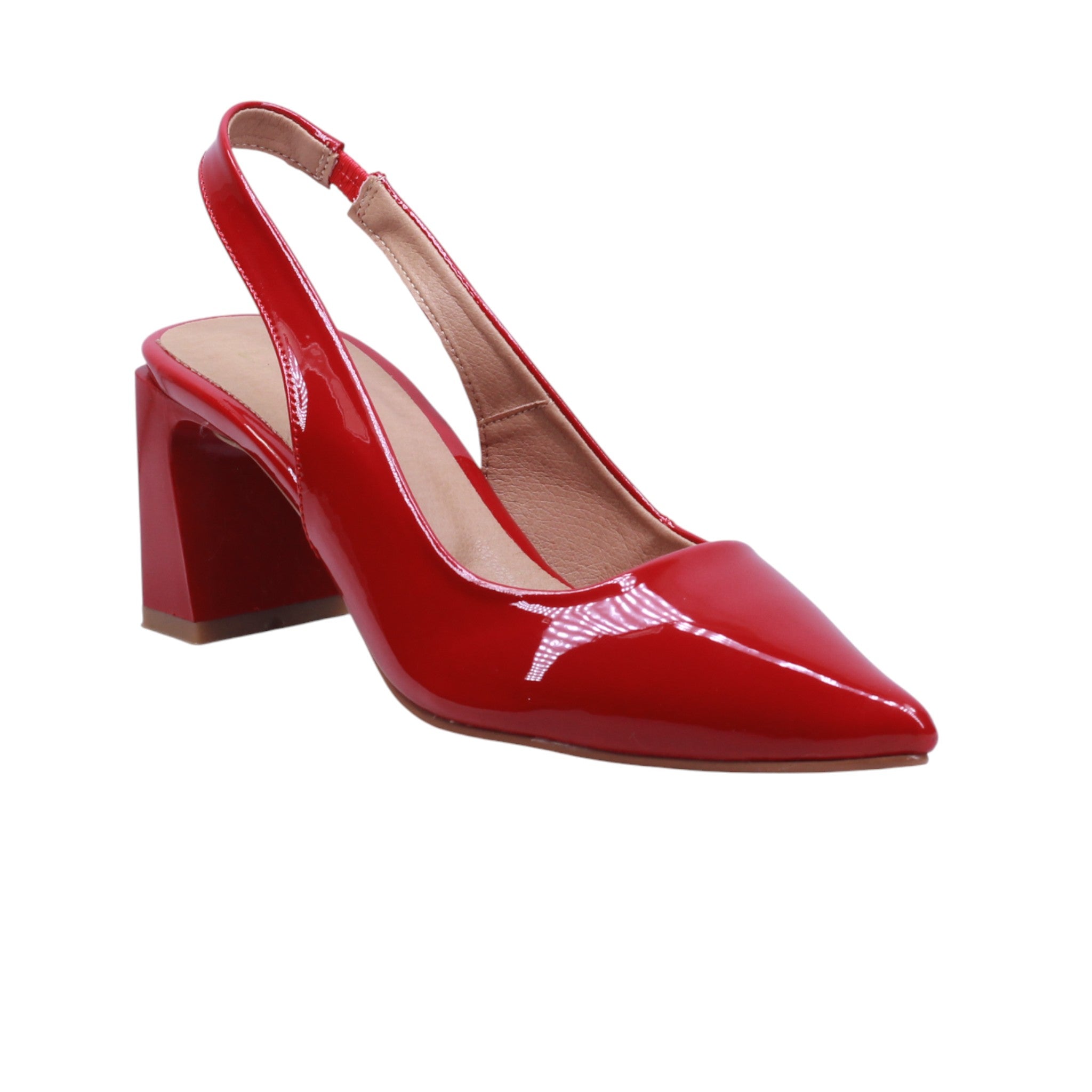 Slingback charolado con punta fina y tacón medio