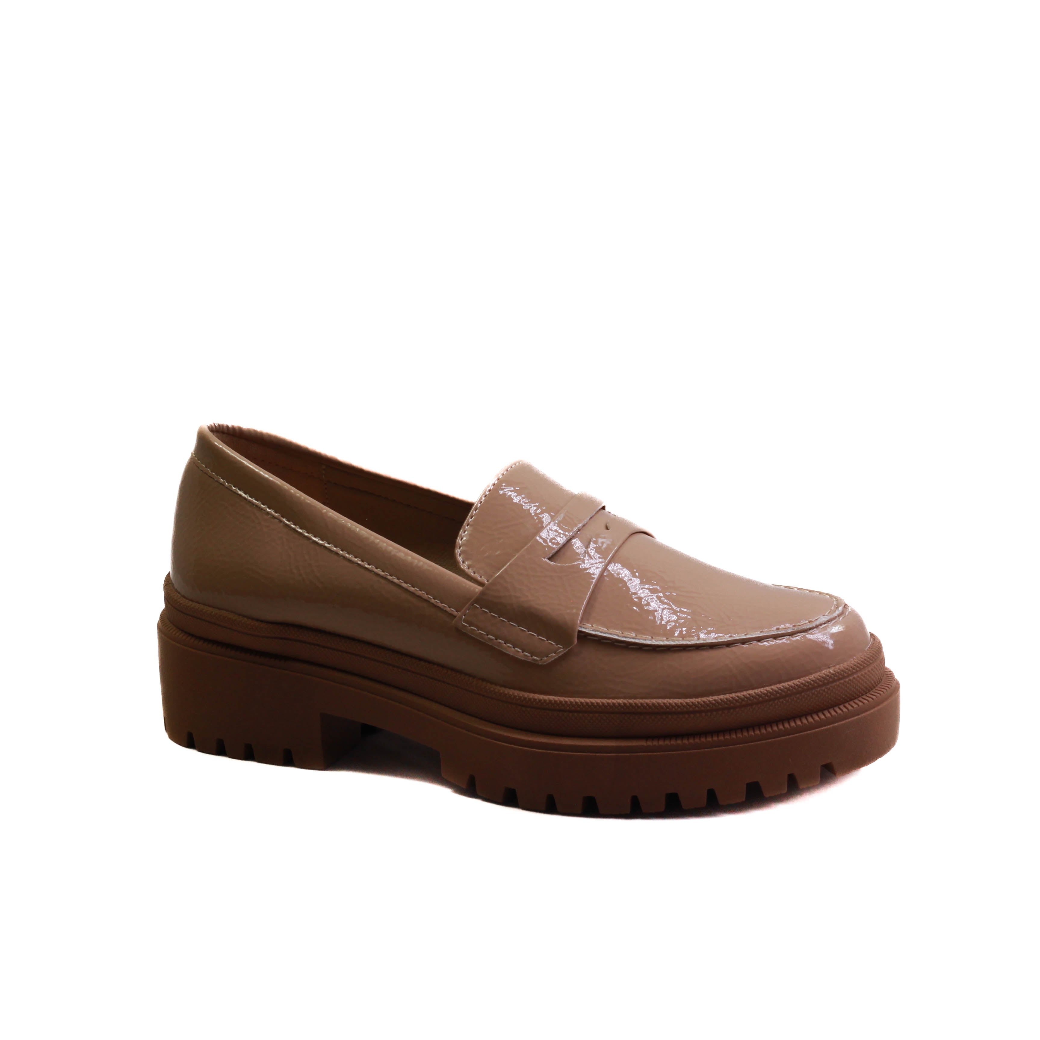 Plataforma para dama de uso rudo con tira frontal de adorno