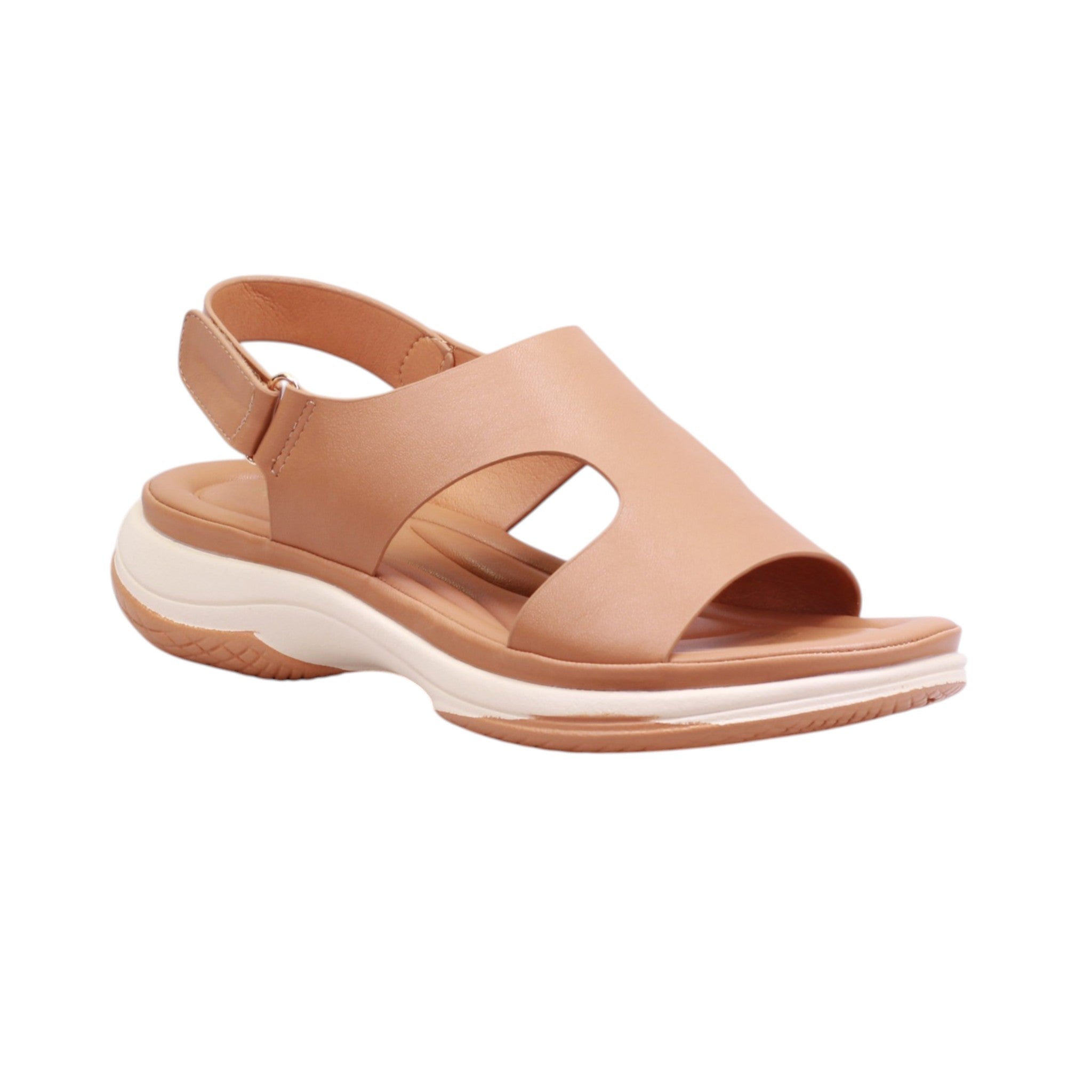 Sandalia con plataforma y ajuste trasero