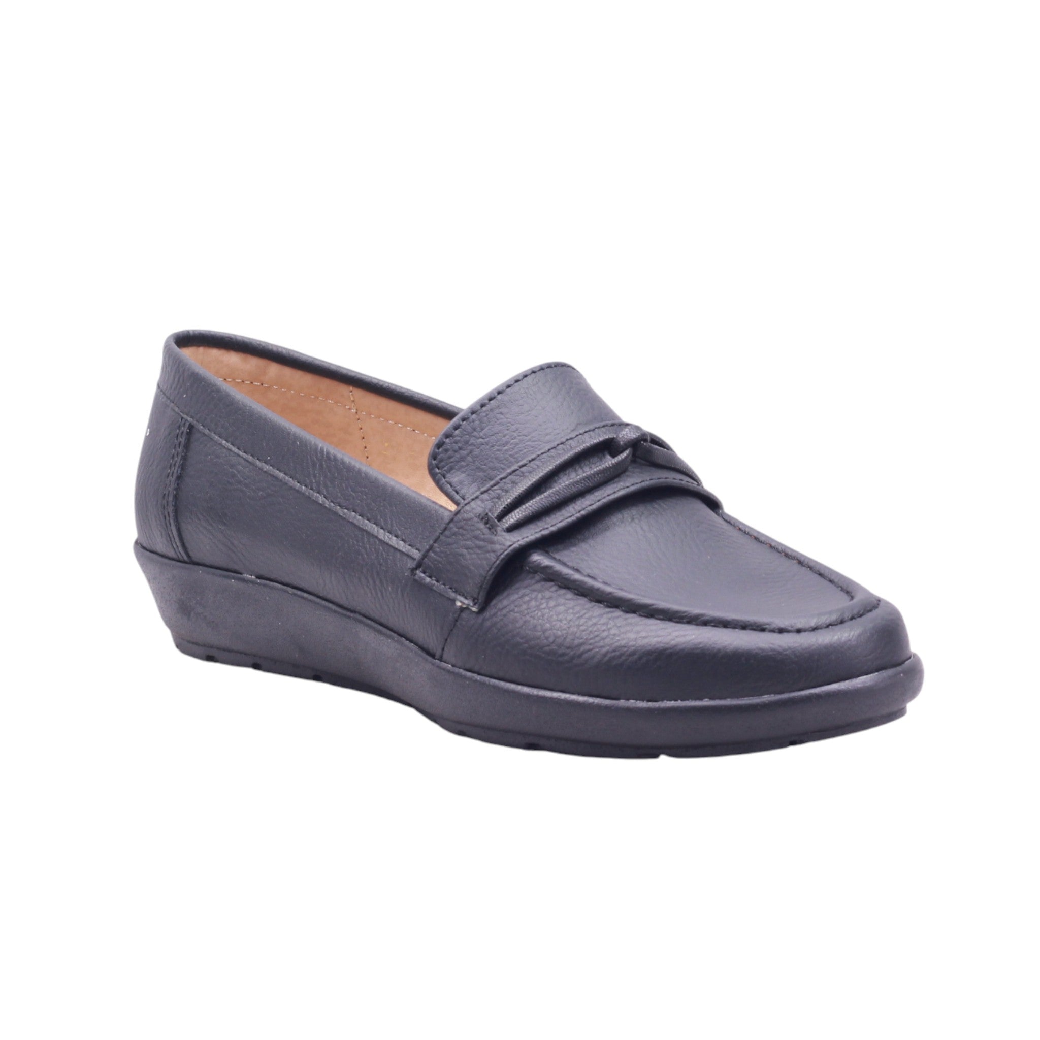 Mocasín con punta redonda y tacón tipo cuña