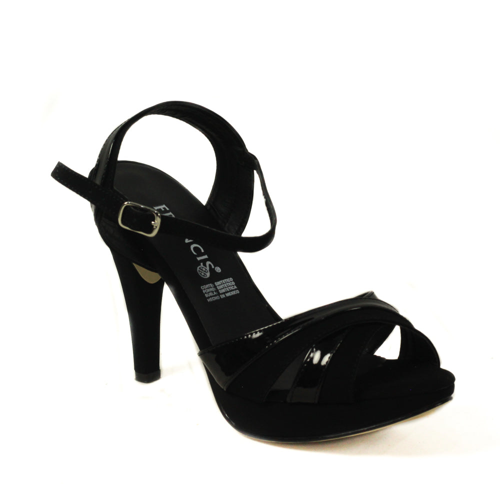 Zapatilla para dama con tira en cruce frontal